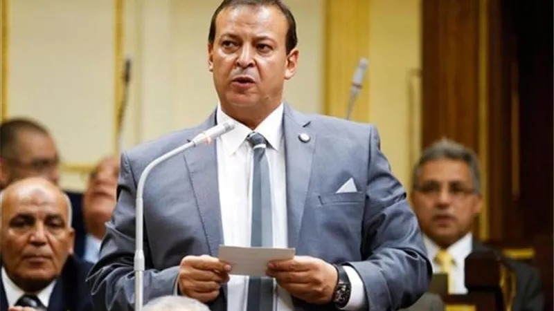 برلمانى يناشد الداخلية شن حملات على صغار تجار الكيف والمخدرات بالمناطق الشعبية والعشوائية