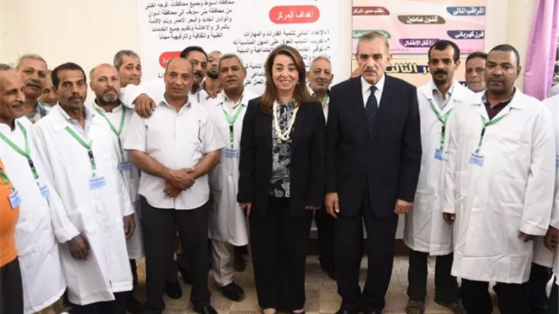غادة والى تفتتح ورشة لإنتاج الأطراف الصناعية لخدمة أبناء الصعيد