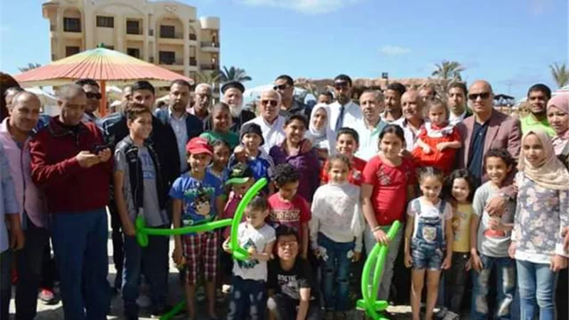 محافظ بورسعيد يستقبل وفد اطفال مستشفي ٥٧٣٥٧