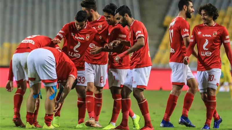 موقف الأهلي من رحيل الظهير الأيمن للفريق