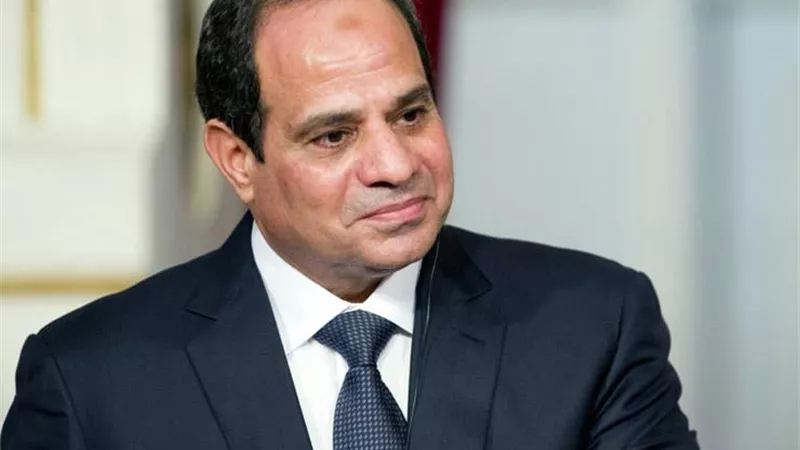 رئيس مجلس النواب يهنئ الرئيس السيسى بمناسبة حلول شهر رمضان