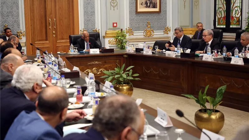 البرلمان يوافق على قرار الرئيس بإعلان حالة الطوارئ لمدة 3 أشهر