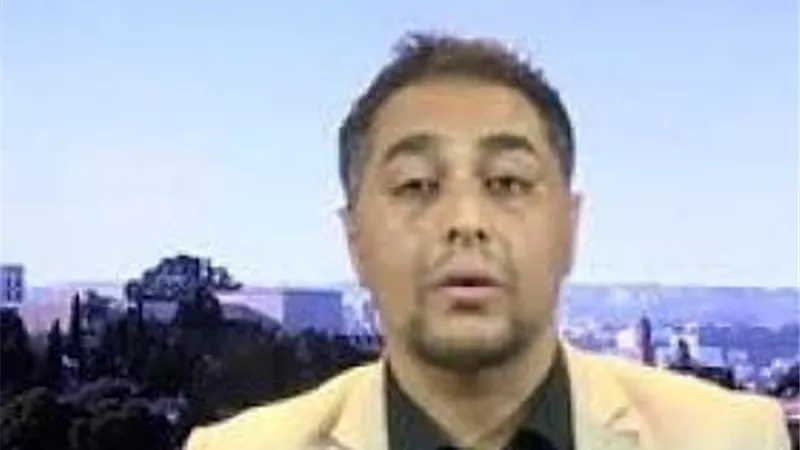 بالفيديو.. محلل جزائري: دور النخب الثقافية والسياسية ليس له صدى في الشارع