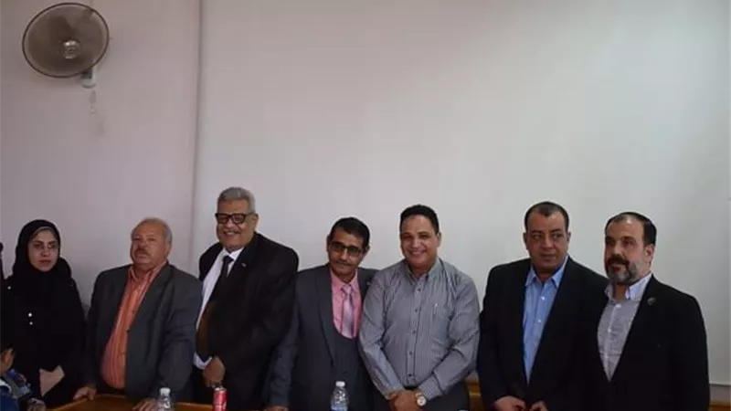 التربية النوعية بأشمون تكرم مدير رعاية الشباب لبلوغه سن المعاش