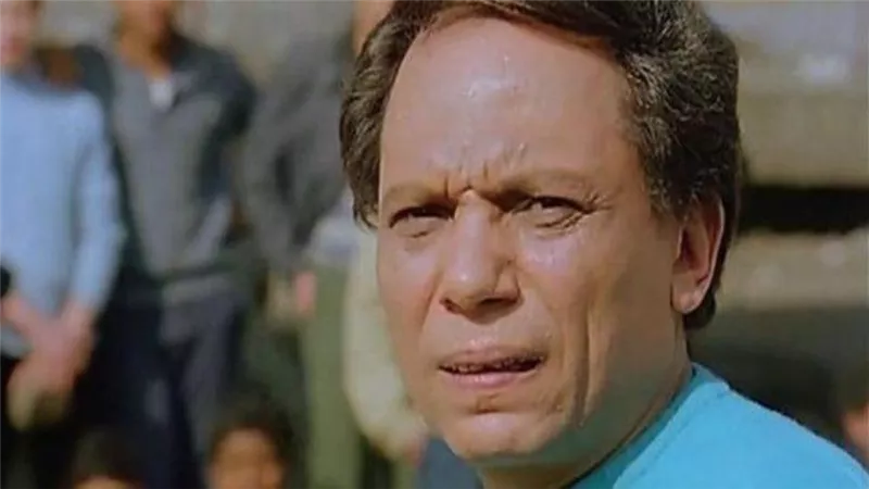 عادل امام .. فنان بلا منافس يهز كرسي العرش السينمائي حتى اصبح الزعيم
