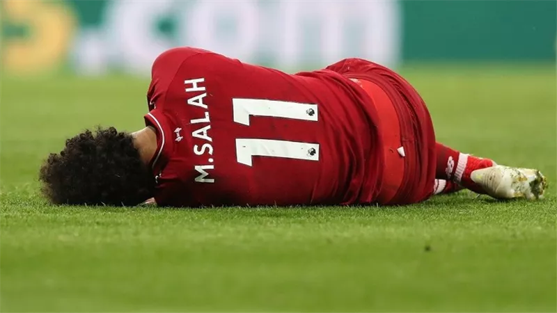 المغردون على تويتر يتوجهون بالدعاء الى الله لشفاء أبو مكة