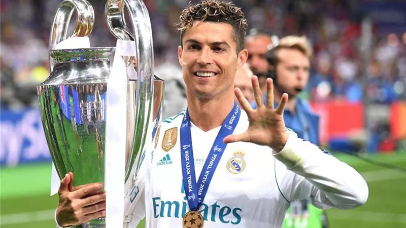 رونالدو يكشف حقيقة نيته الانتقال لبرشلونة
