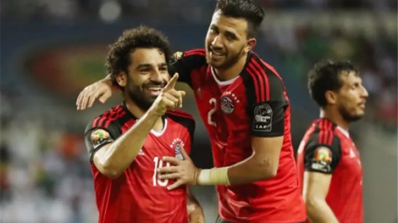 تريزيجيه يوجه رسالة الى موصلاح بعد موقعة كامب نو