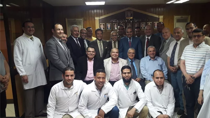 رئيس جامعة الأزهر يفتتح توسعات قسم الروماتيزم والتأهيل بالحسين الجامعي