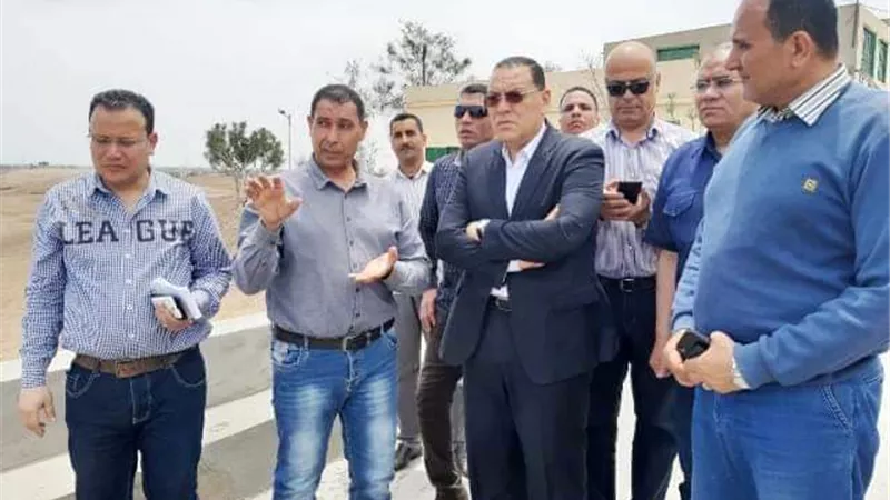غراب يتابع أعمال التطوير بالمنطقة الأثريه ويتفقد المركز الطبي ومركز الشباب بصان الحجر