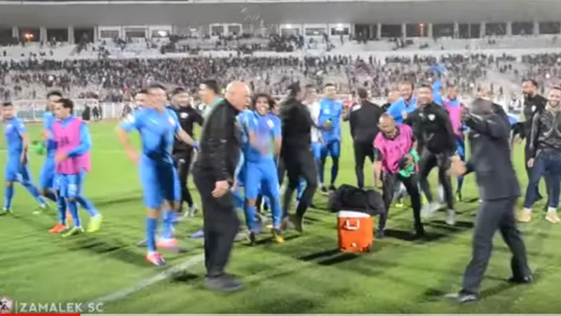الزمالك ينشر لحظات الاحتفال بالتأهل لنهائى الكونفدرالية .. فيديو