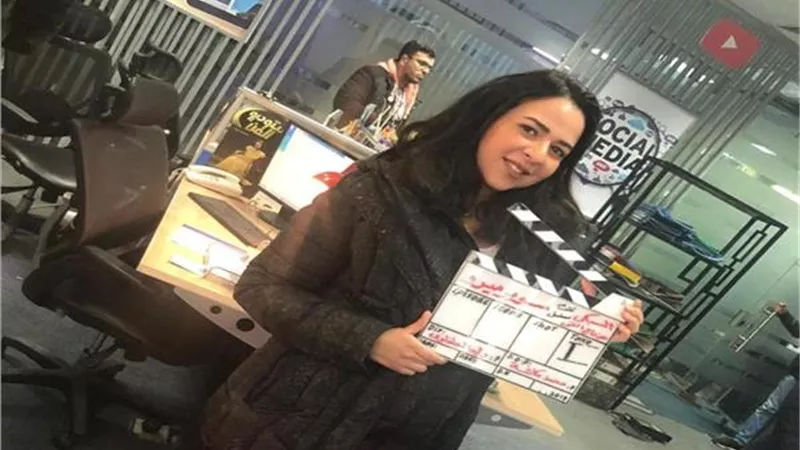 السبكى يقتحم أحد القنوات بالبودى جارد بسبب إيمى سمير غانم.. ومحاضر متبادلة بقسم الدقى