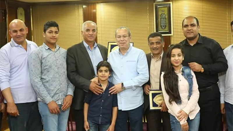 محافظ كفرالشيخ يكرم 