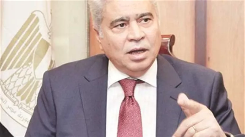 انتظام توريد القمح للصوامع والشون بالمنيا