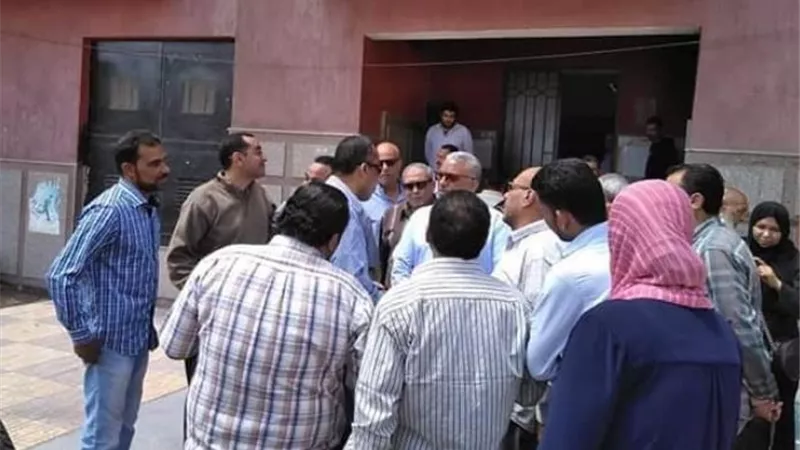 السكرتير العام يتفقد المركز التكنولوجى ويتابع كفاءة خدماته الاداريه ببورسعيد