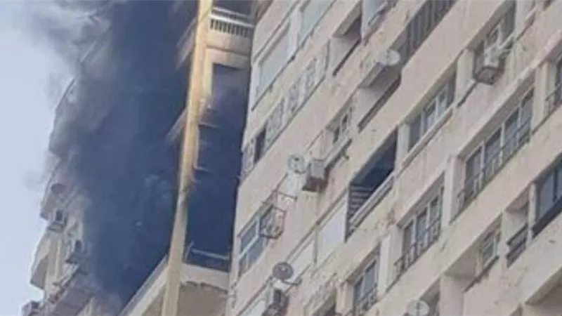 السيطرة على حريق داخل شقة سكنية دون اصابات