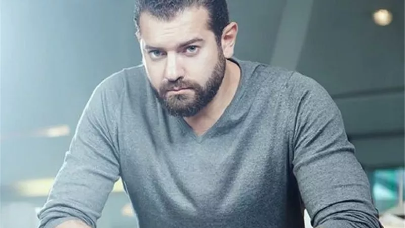 عمرو يوسف لرشا الخطيب 
