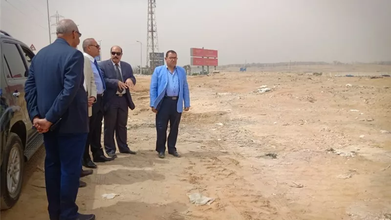 صابر يتابع أعمال التطوير خلف هيئة الاستثمار و المنطقة الحرة.. صــــــــــور