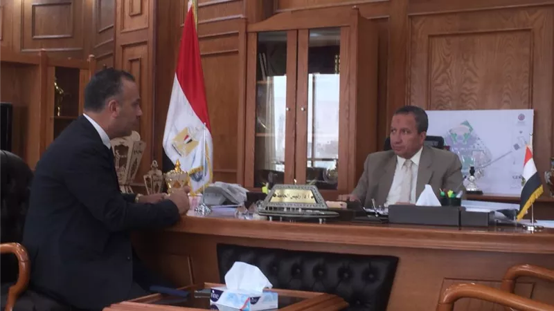 التخطيط تتابع حملتها للتعريف بجائزة مصر للتميز الحكومي بالقاهرة والسويس