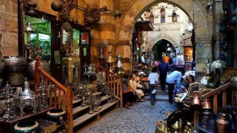 حكاوي قهاوي رمضان بين أزقة خان الخليلي.. صور