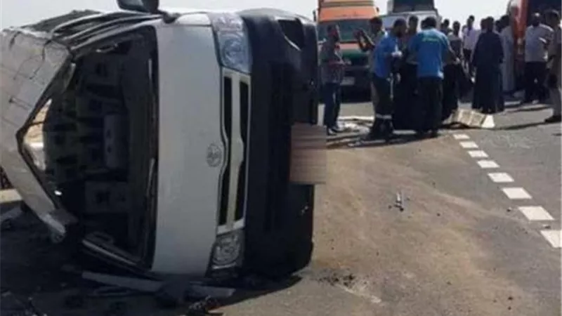 الأسماء .. إصابة 9 أشخاص في انقلاب سيارة ميكروباص بالبحيرة