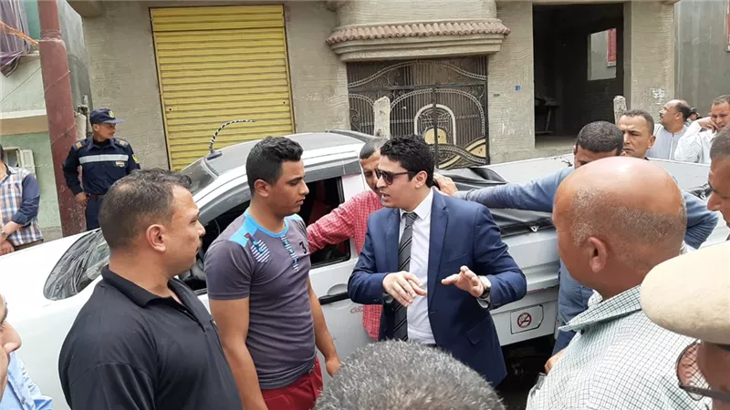 فلاح يمثل جريمة قتل طالب لخلافات مالية بينهم بالبحيرة