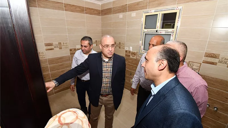 وزير الإسكان يتفقد المشروعات المختلفة بمدينة المنصورة الجديدة.. صور