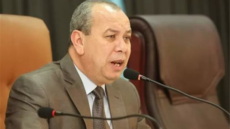 محافظ كفرالشيخ يحيل 6 نواب رؤساء مدن للتحقيق لعدم اعطاء تمام غرفة العمليات فى موعدها