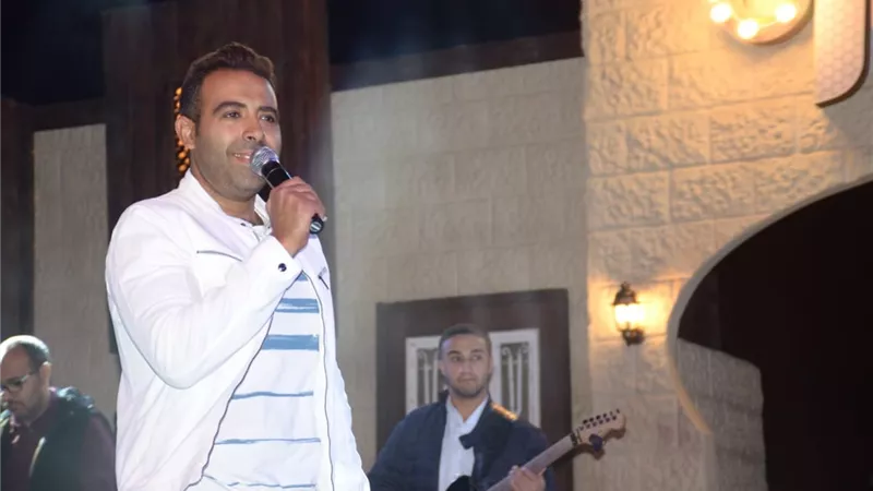 صور.. محمد عدوية يحيى سهرة رمضانية فى التجمع الخامس