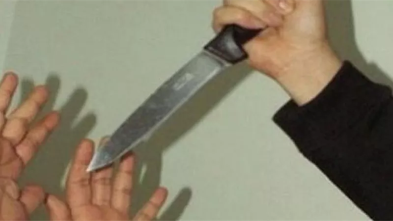عاطل يمزق جسد جاره بسبب لهو الأطفال بالقليوبية