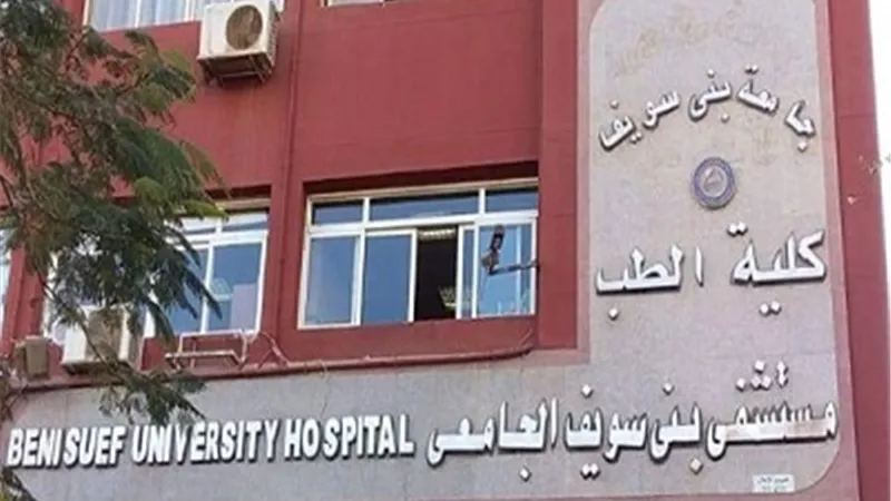 اصابة اسره فى انقلاب سيارتهم بصحراوى بنى سويف