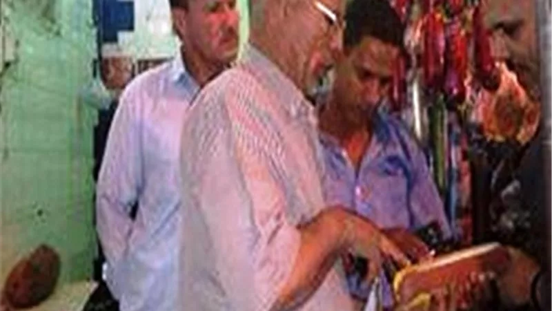 ضبط 28 طن جبن و341 كيلو لحوم ودجاج فاسدة بسوهاج.. صور