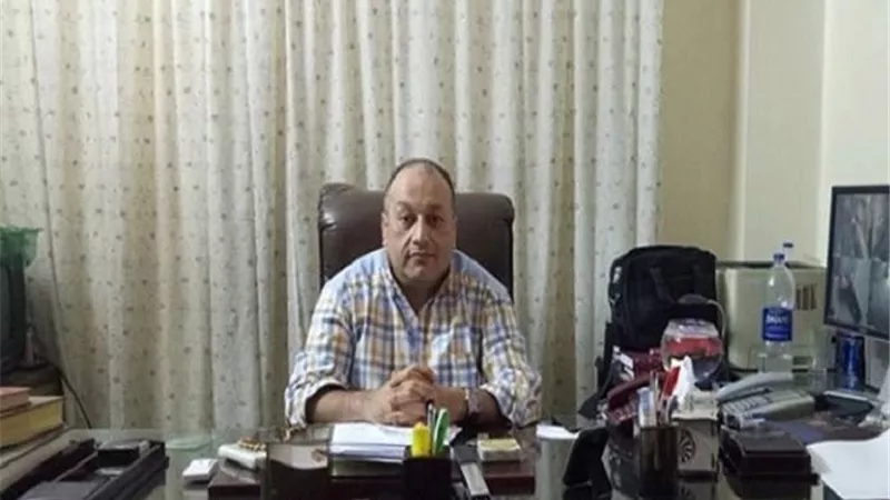 ضبط مخزن لإعادة تعبئة الدقيق المدعم وبيعه 