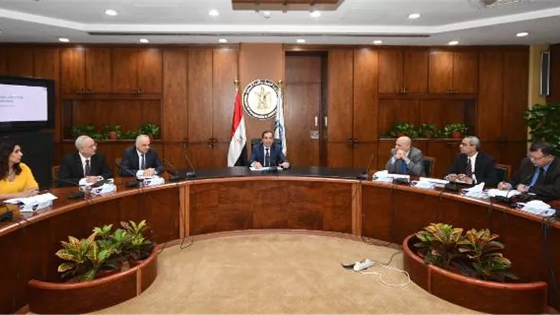 الملا: برامج تنمية الموارد البشرية تمثل استثمارا ناجحا فى مستقبل 