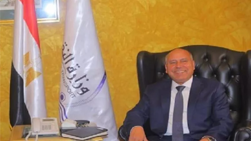 النقل : اجراءات فورية لتعظيم الاستفادة من أملاك واراضي السكة الحديد لزيادة العوائد