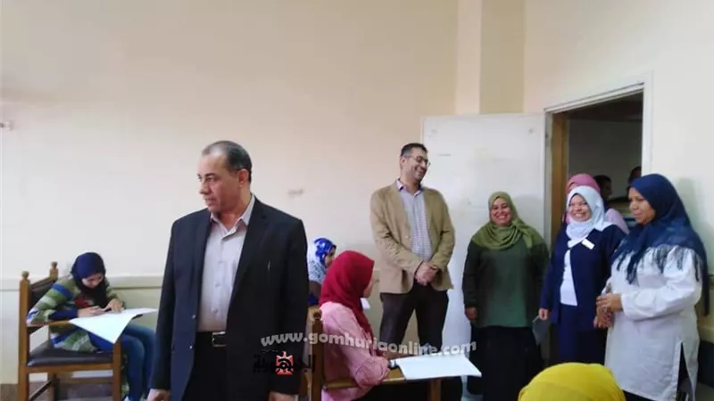 مدير التامين الصحى بالشرقية يطمأن على امتحانات تمريض العاشر