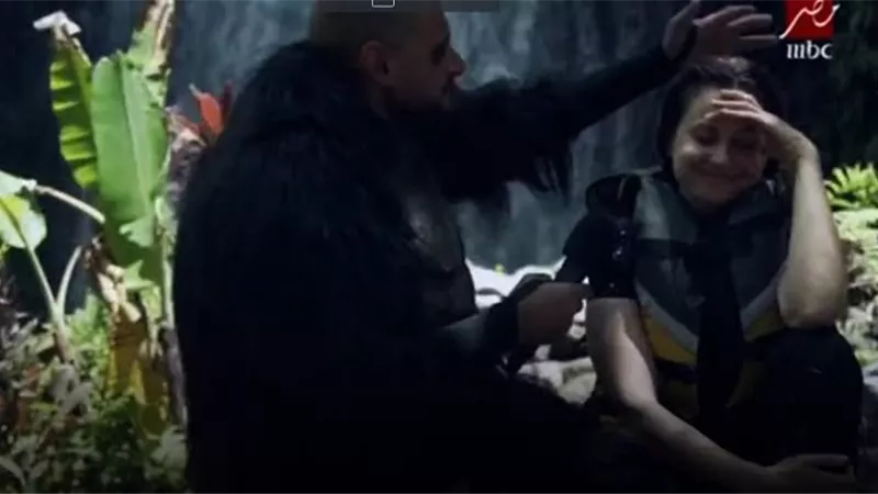 غزل عينى عينك .. رامز جلال يعاكس ريا ابى راشد