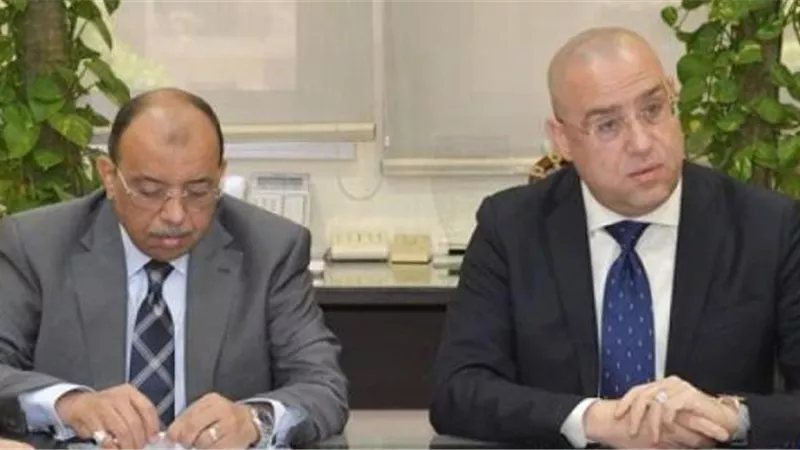 وزيرا الإسكان والتنمية المحلية يناقشان اللائحة التنفيذية لقانون التصالح في مخالفات البناء