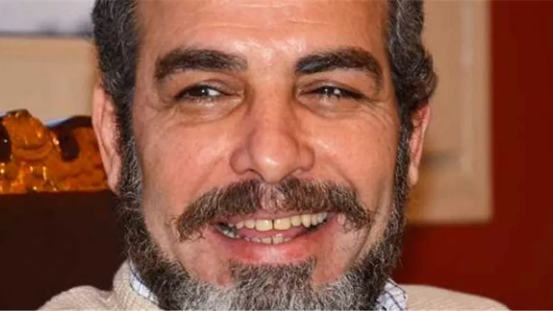 اصابة احمد عبد العزيز بسرطان الرئة