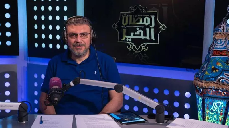 رمضان الخير يساهم في عودة ابن إلي أمه بعد غياب ٢٥ سنة بنجوم اف ام