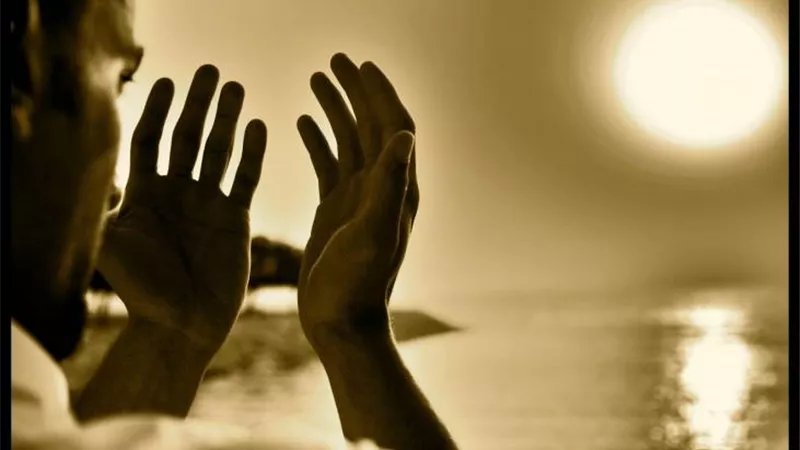 أَنْتَ وَلِيُّنَا فَاغْفِرْ لَنَا .. دعاء يحمل كمال الأدب مع الله