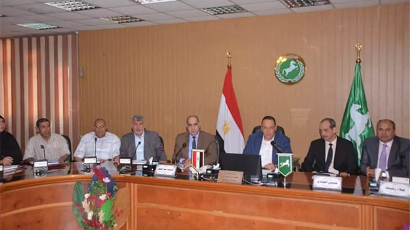 محافظ الشرقية : تنفيذ آليات منظومة المخلفات الصلبة و التخلص من المقالب العشوائية
