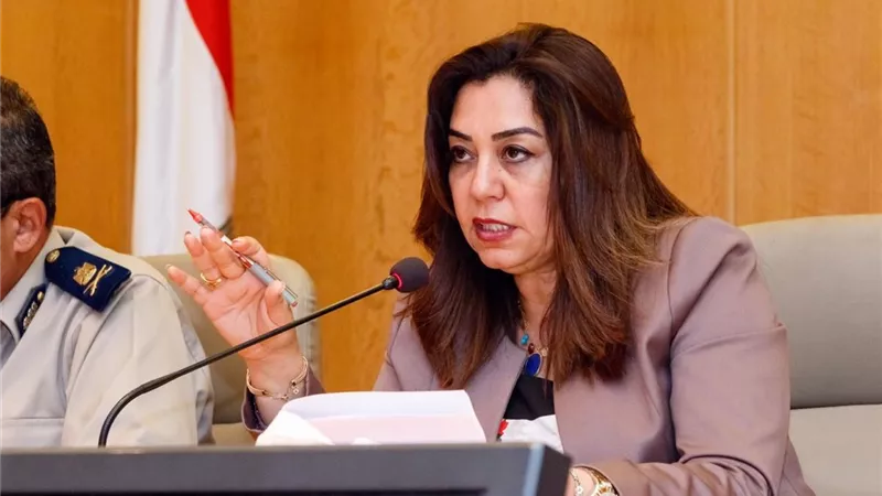 محافظ دمياط:مشاركة مدينة الأثاث فى تأثيث مبانى العاصمة الإدارية الحكومية