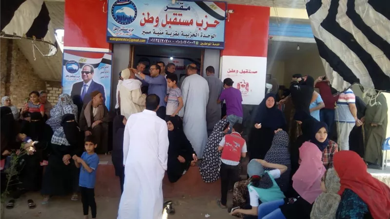 مستقبل وطن يواصل تنطيم القوافل الطبية لمرضى العيون بكفرالشيخ