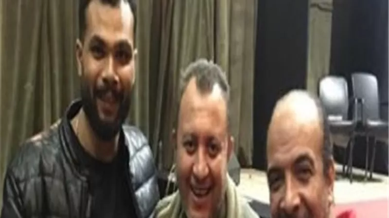 انطلاق مسرحية 