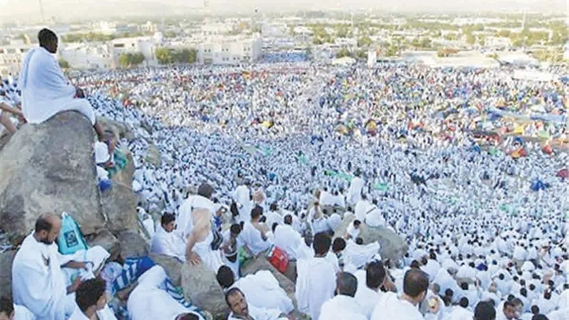 بدء تجهيز مخيمات حجاج القرعة بمني وعرفات