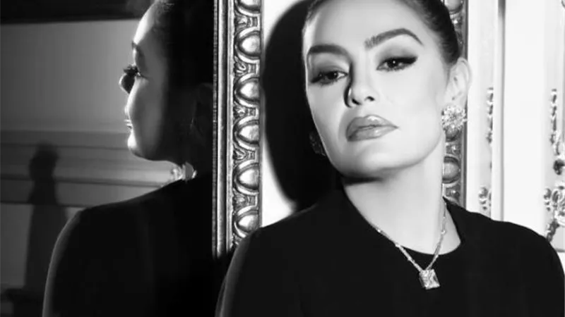 تعرف على نص رسالة آمال ماهر لـ شريهان