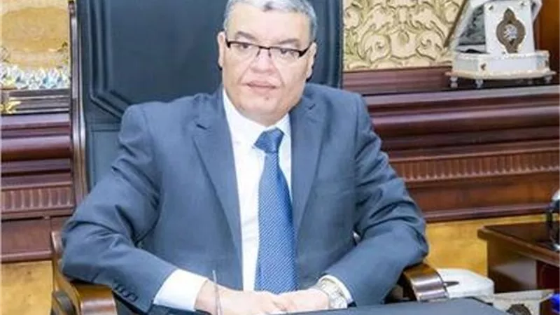 محافظ المنيا : تعيين 670 شابا وفتاة بمنشآت القطاع الخاص والاستثمارى خلال الشهر الماضى