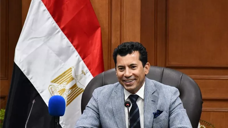 وزير الرياضة يبحث أخر استعدادات استضافة مصر لبطولة العالم للسلاح