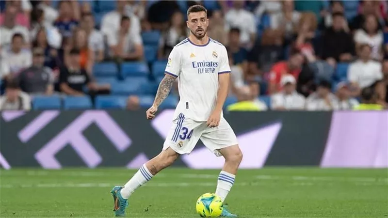 رسميًا.. لاتسيو يضم مدافع ريال مدريد حتى 2027